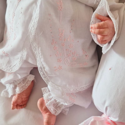 Conjunto pagão bordado á mão rosa flores em renda paraíba - 3 PEÇAS    