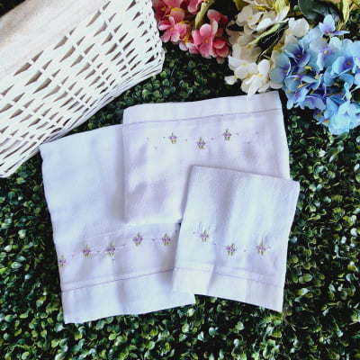 Kit presente bordado á mão floral lavanda - 3 peças     