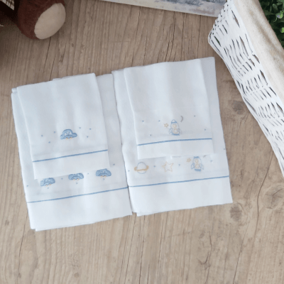 Kit presente bordado transportes  toalha banho + pano de boca  - 4 peças     