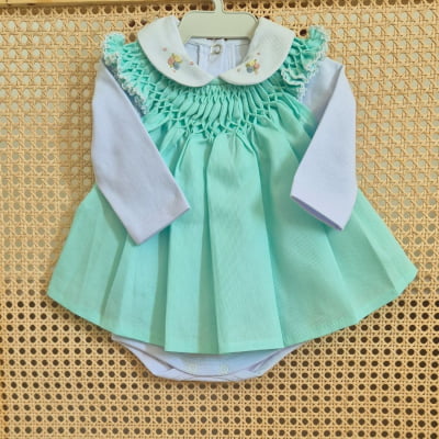 Saída de maternidade casinha de abelha verde ( Vestido + Body )  