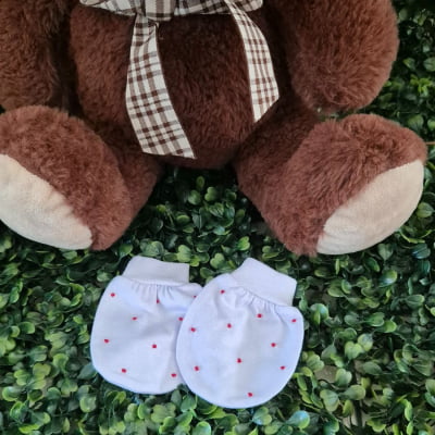 Sapatinho bebê malha pantufa e luvinha poá vermelho bordado á mão 