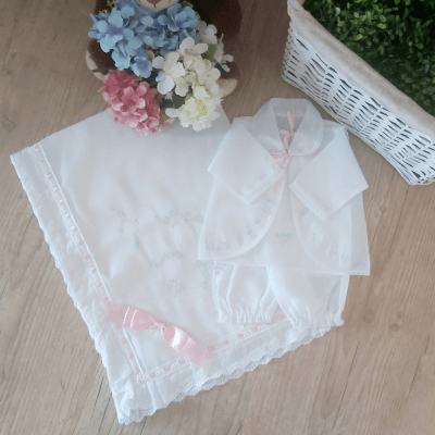 Saída de maternidade bordado floral  ( pagão + manta )    