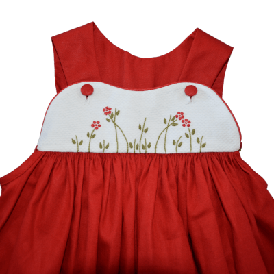 Vestido lacinho com bordado florzinha vermelha