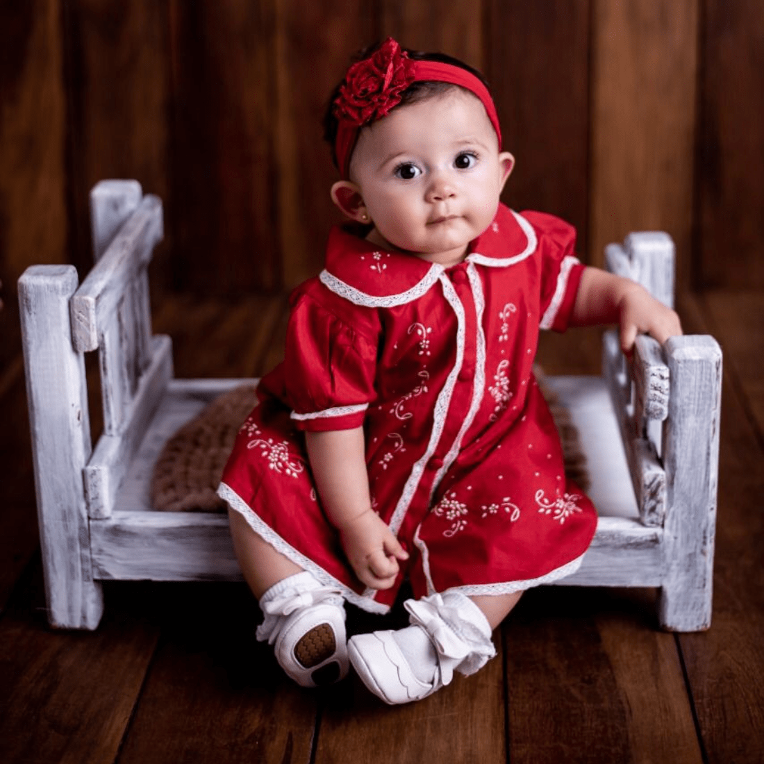 Vestido vermelho bordado á mão Ana com calcinha - 1 ano 